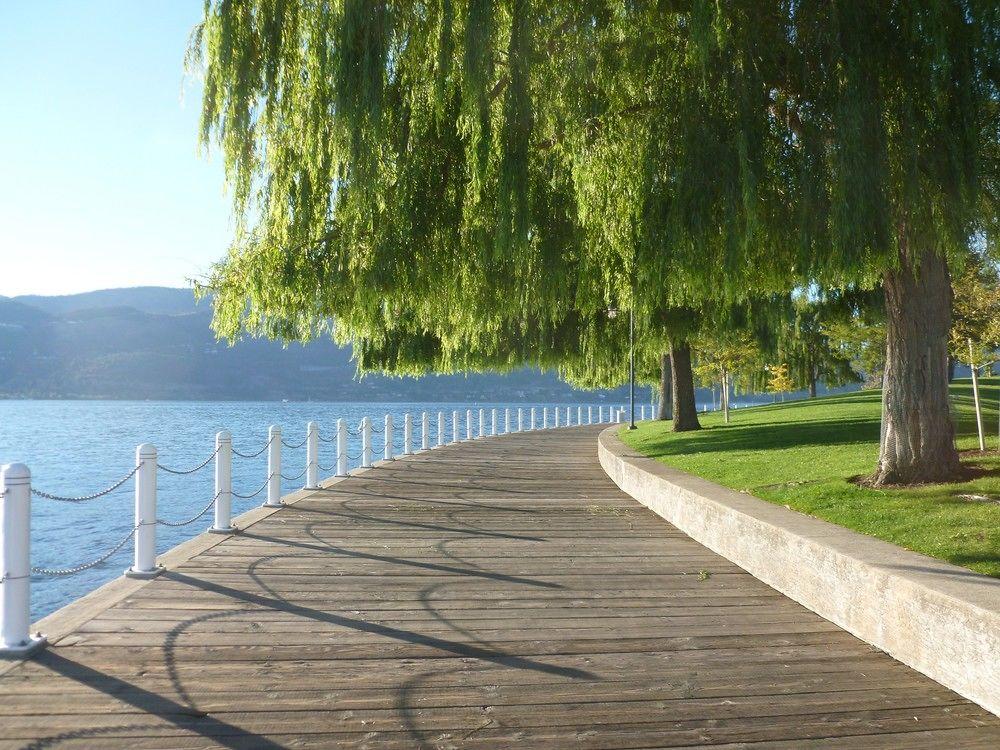 The Royal Kelowna - Bellstar Hotels & Resorts Esterno foto