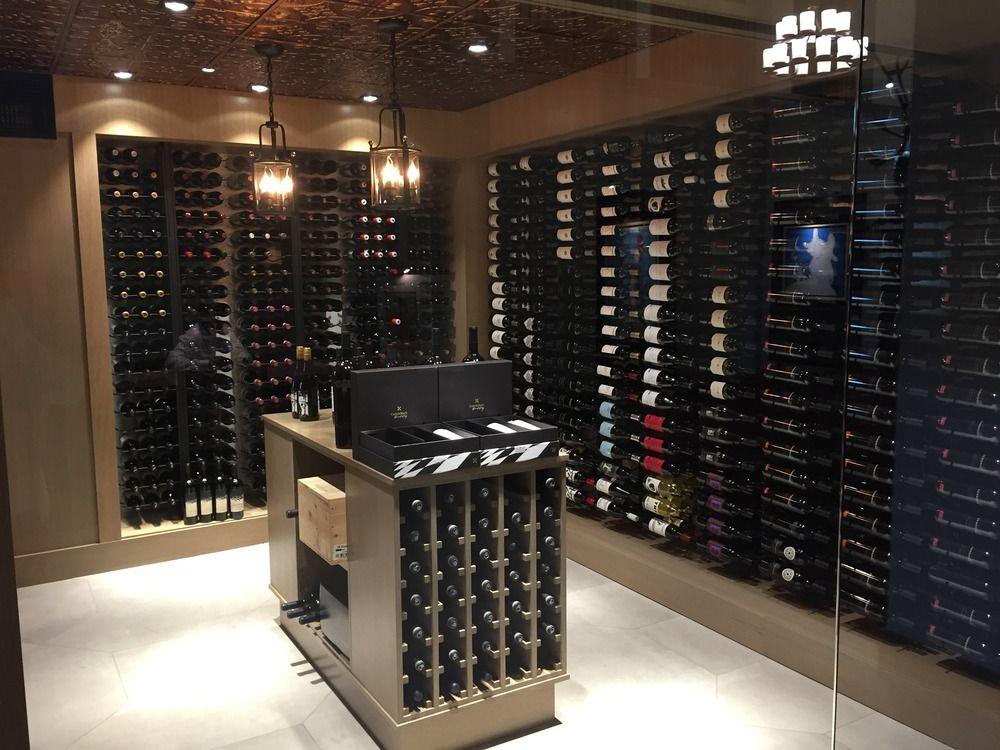 The Royal Kelowna - Bellstar Hotels & Resorts Esterno foto