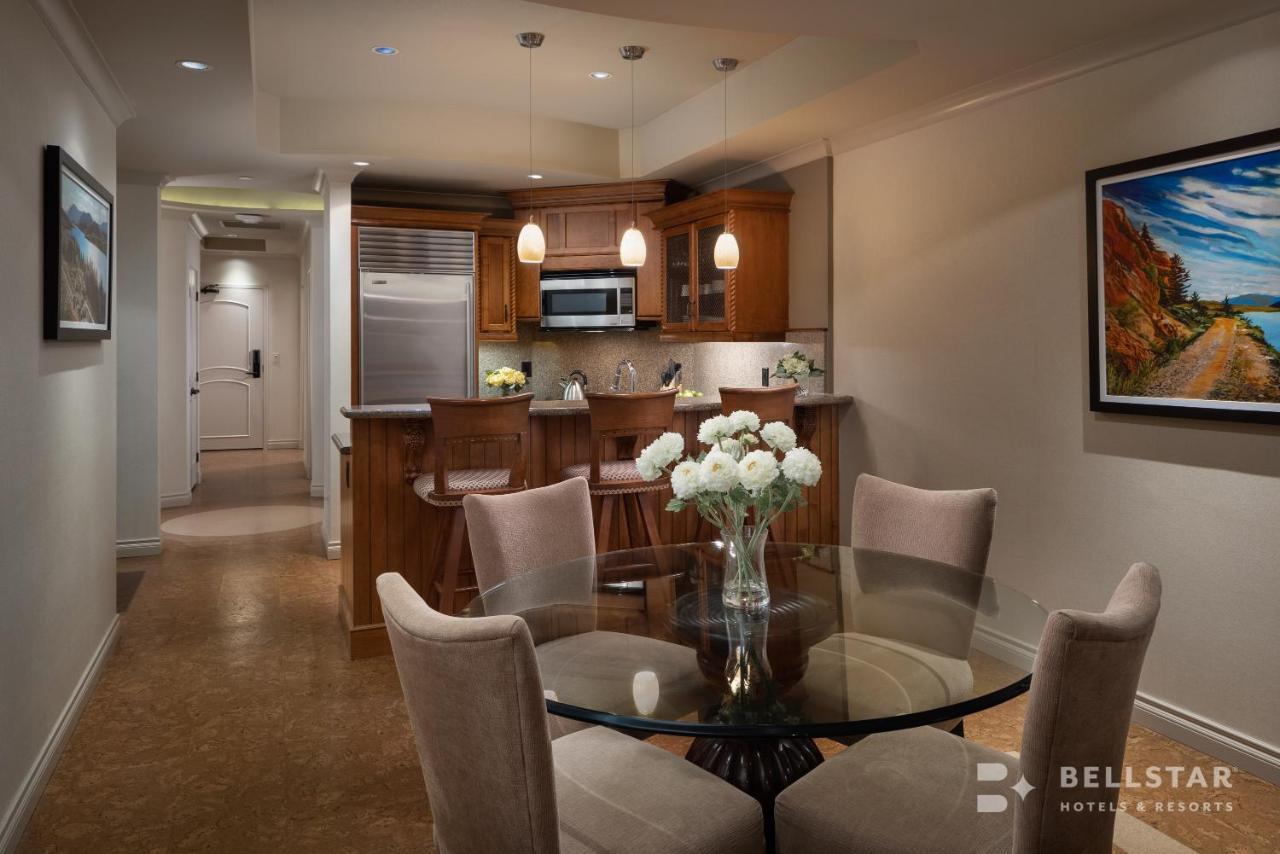 The Royal Kelowna - Bellstar Hotels & Resorts Esterno foto