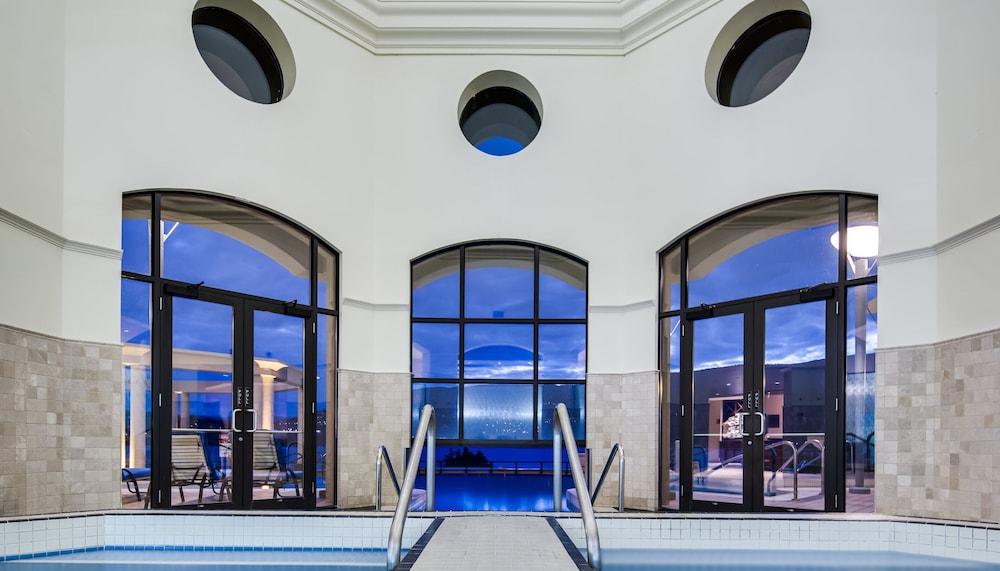 The Royal Kelowna - Bellstar Hotels & Resorts Esterno foto
