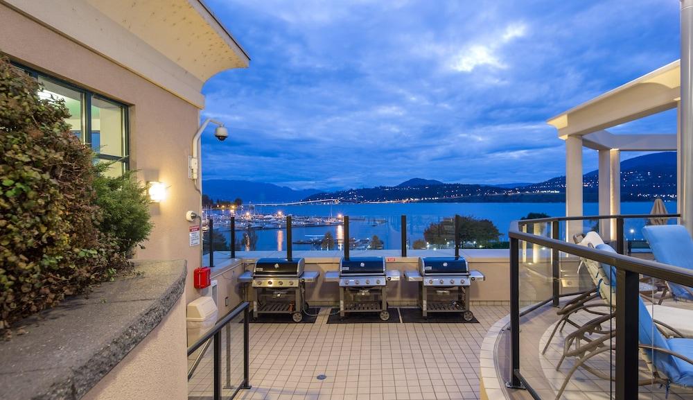 The Royal Kelowna - Bellstar Hotels & Resorts Esterno foto